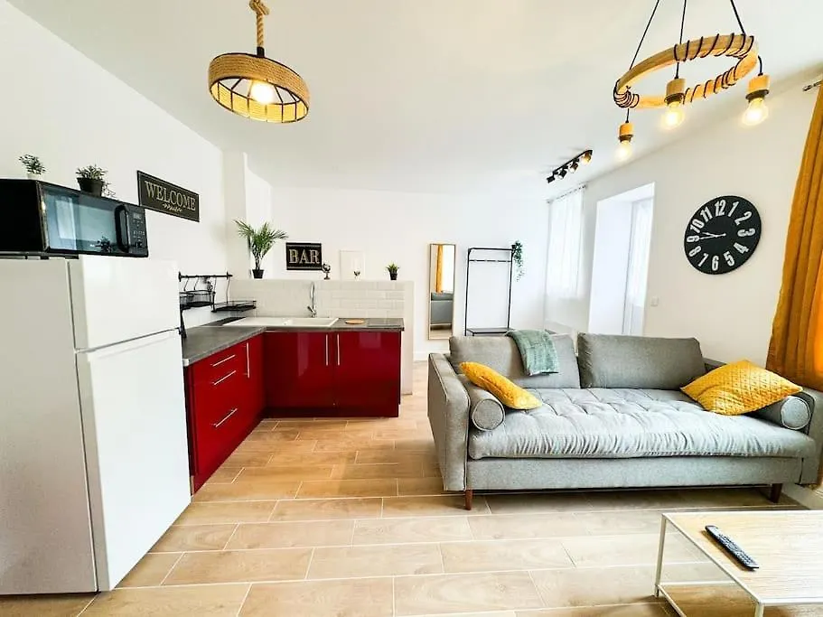 New L'Industriel Lumineux Au Coeur De Guingamp Apartman
