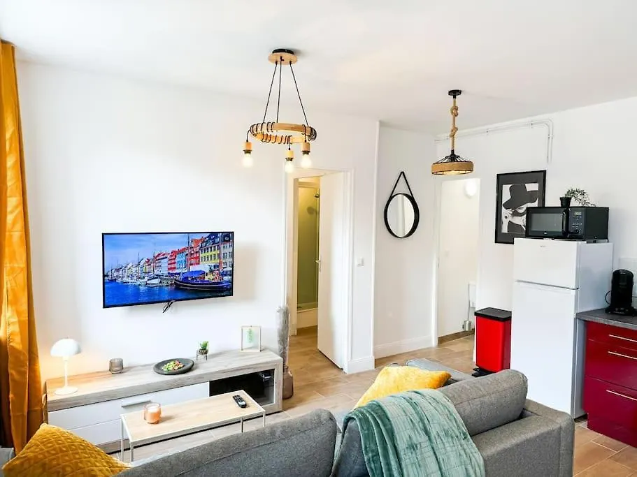New L'Industriel Lumineux Au Coeur De Guingamp Apartman